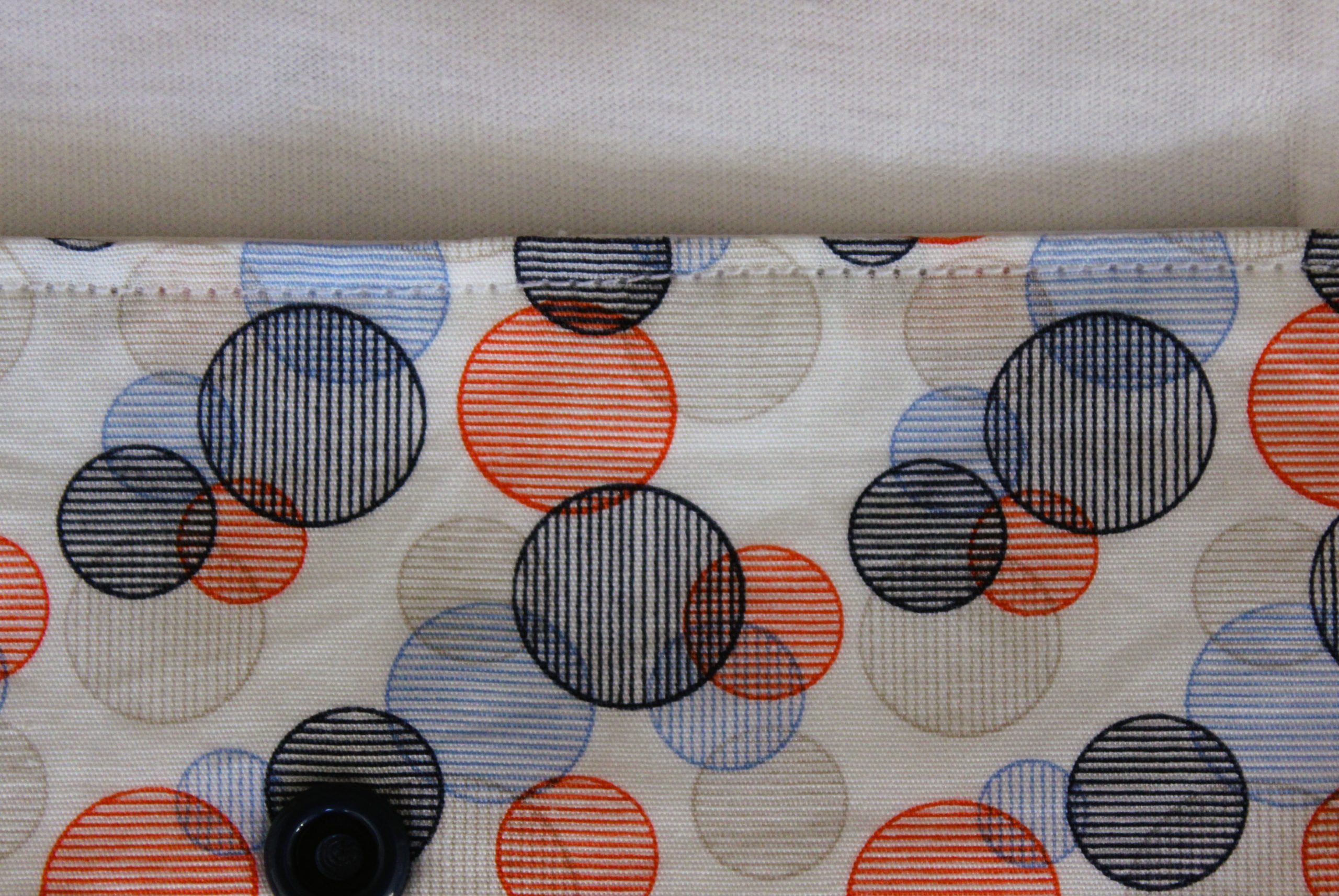 Pochette à goûter bleu rouge bulle