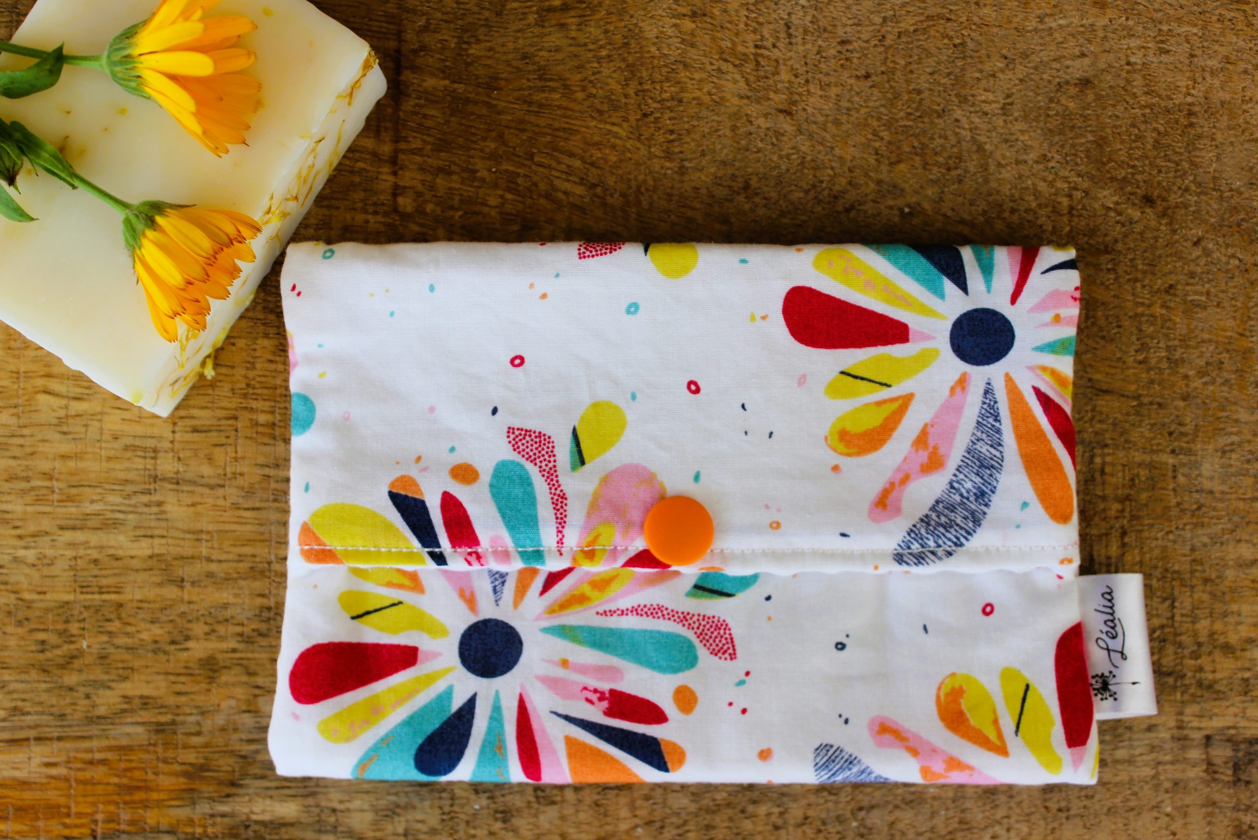 pochette à savon et shampoing solide muticolore