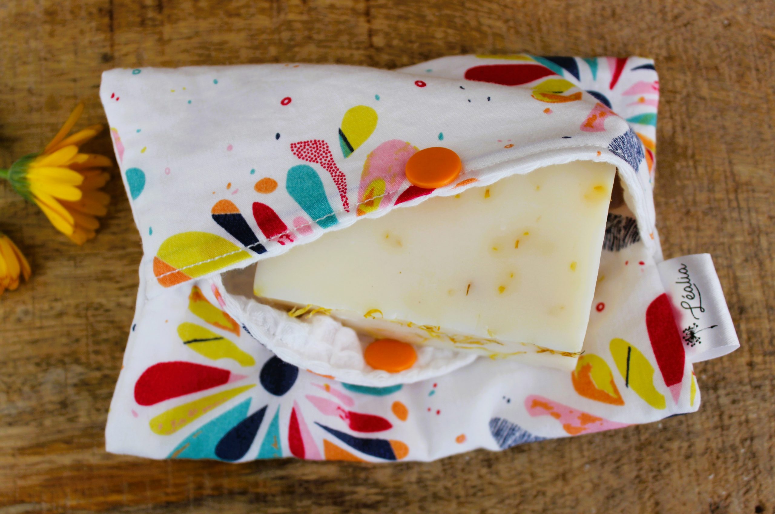 pochette à savon et shampoing solide multicolore