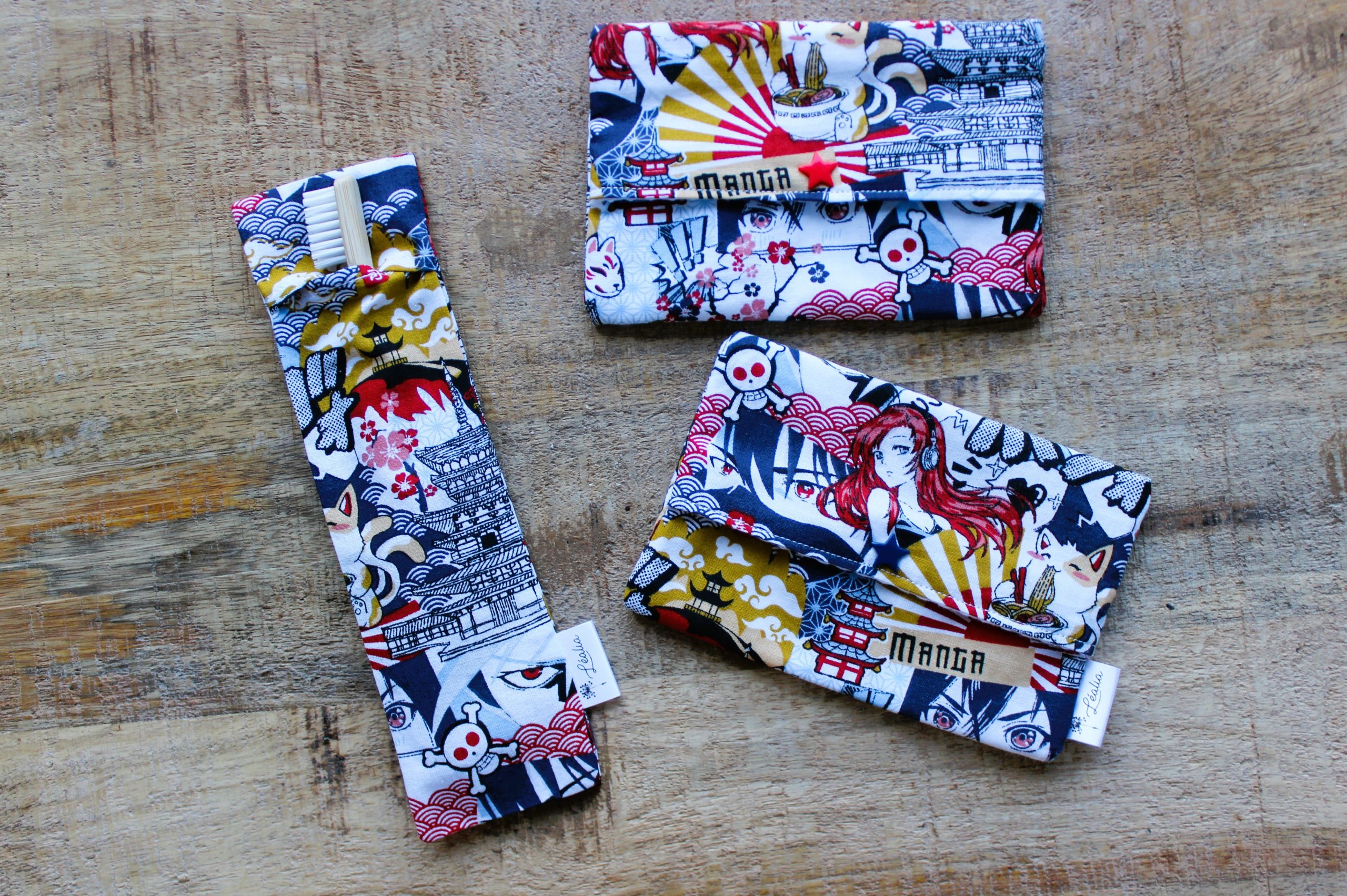 kit pochette brosse à dents et pochette à savon manga marine tête de mort