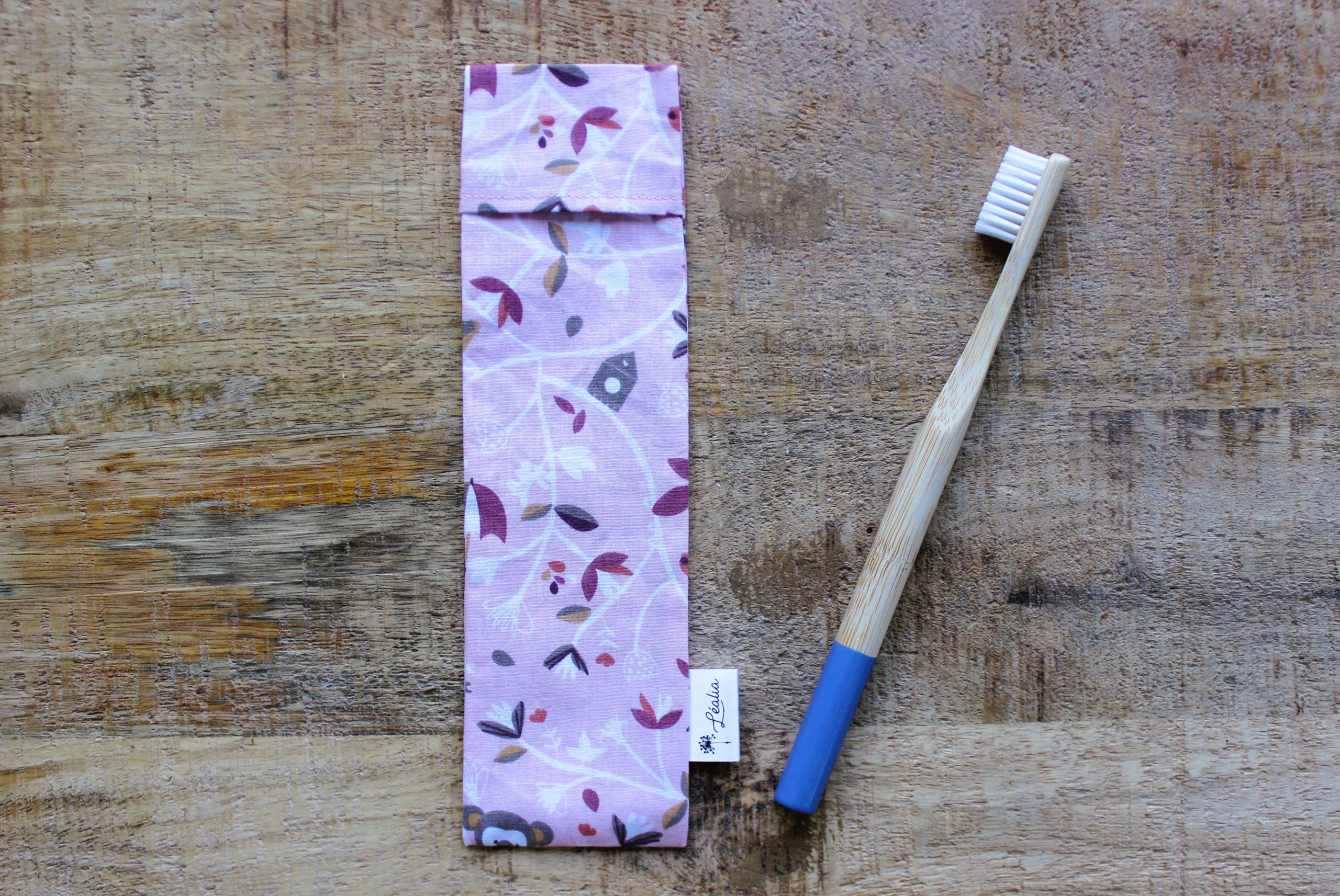 pochette brosse à dents rose oiseau singe cabane