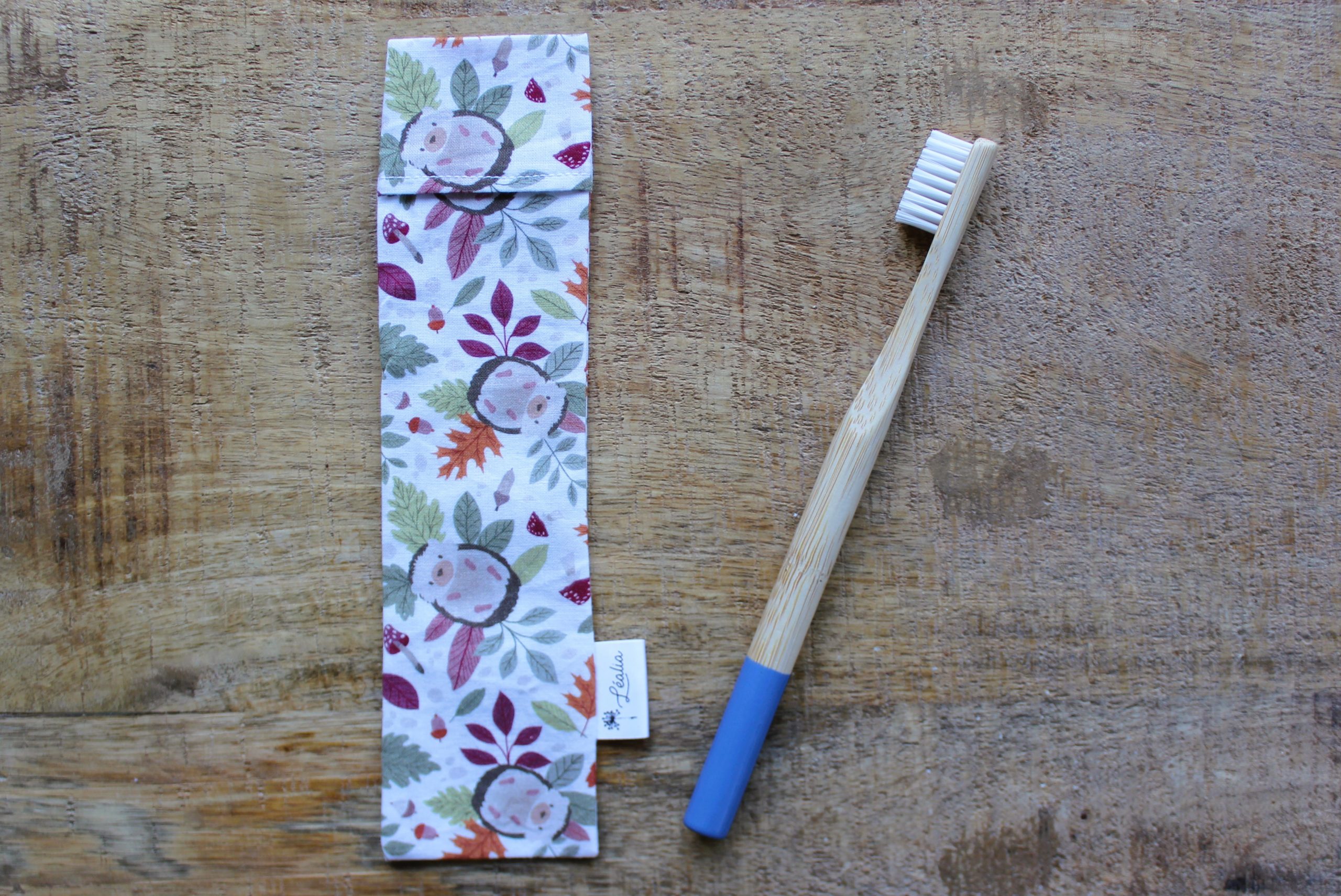 pochette brosse à dents automne hérisson