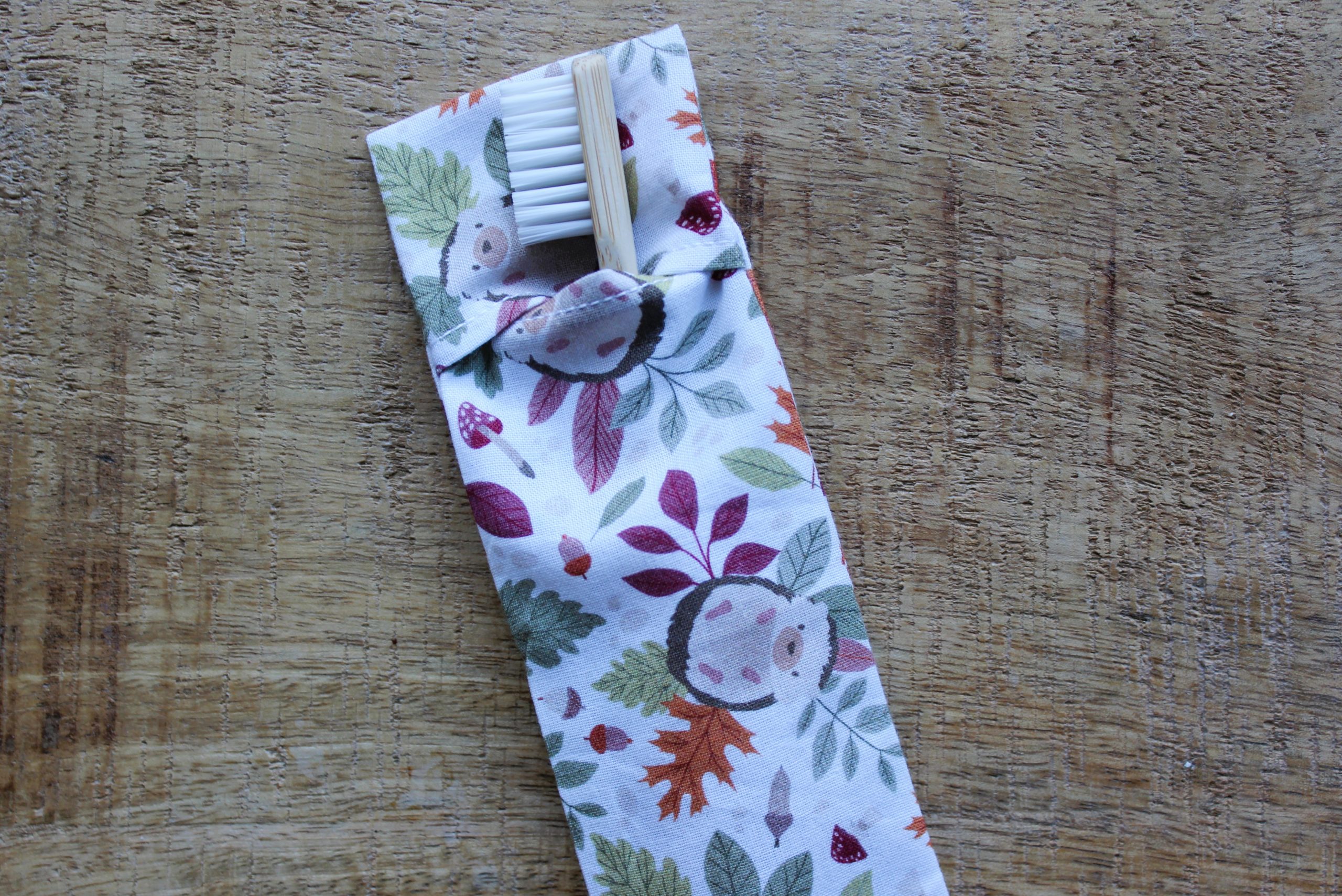 pochette brosse à dents automne hérisson
