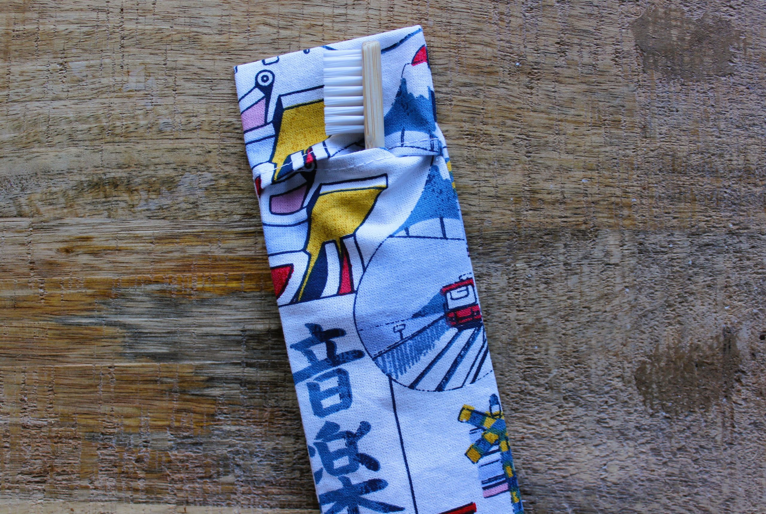 pochette brosse à dents manga bleu