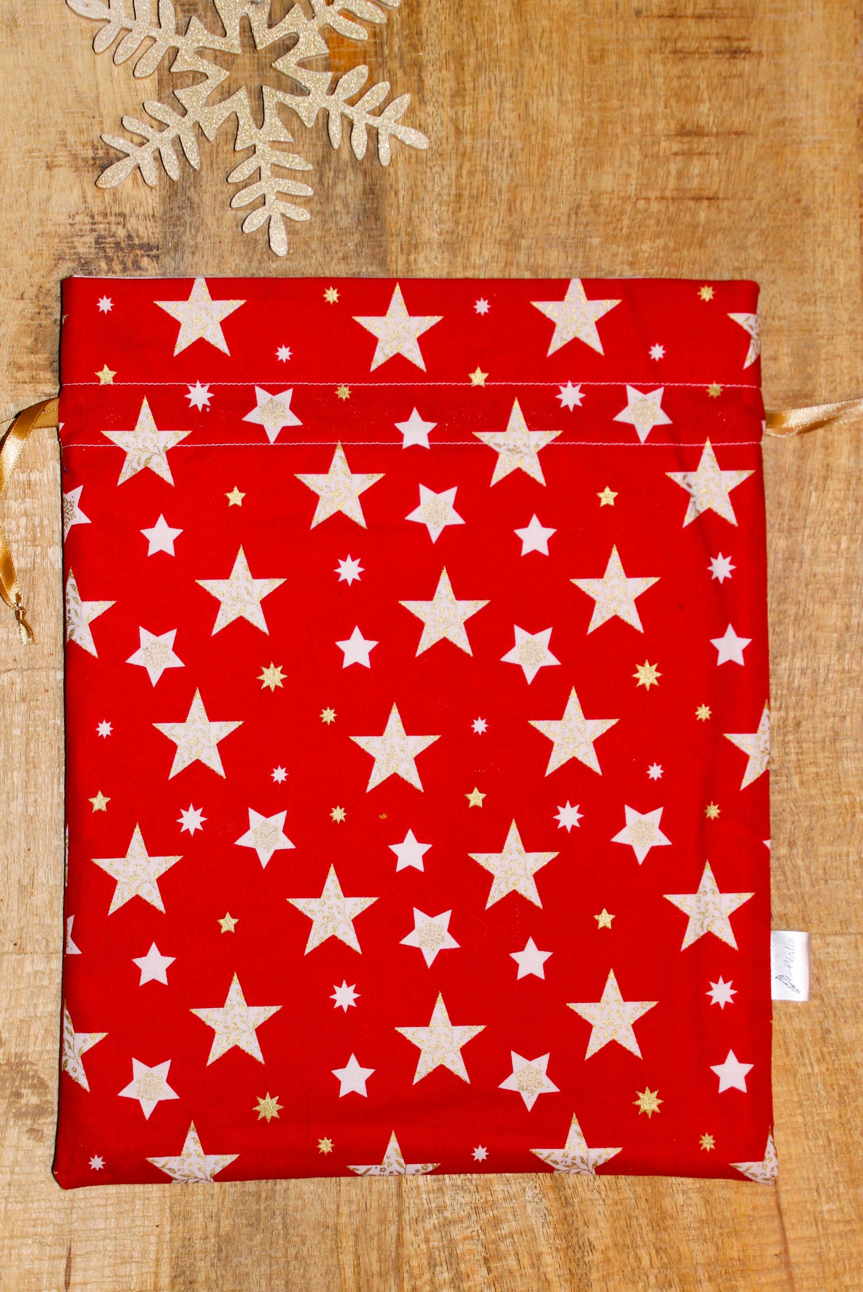 pochette cadeau en tissu Noël rouge étoile dorée