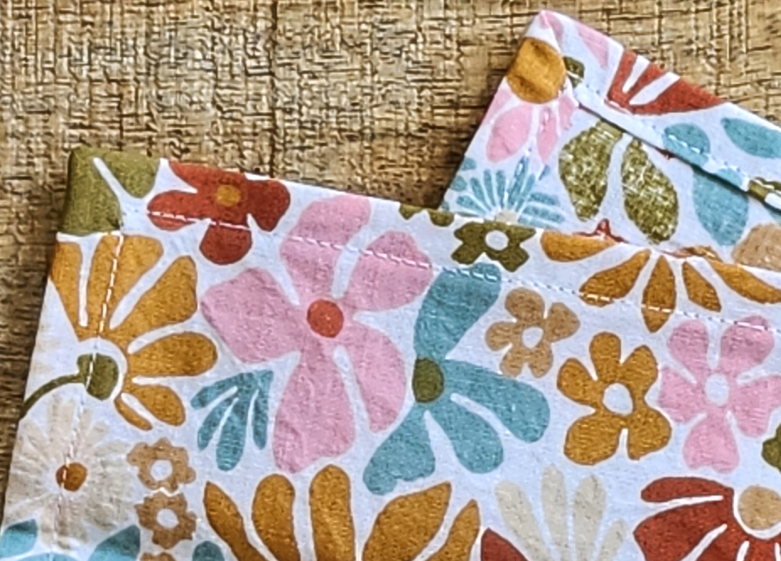 Range couvert serviette floral vert